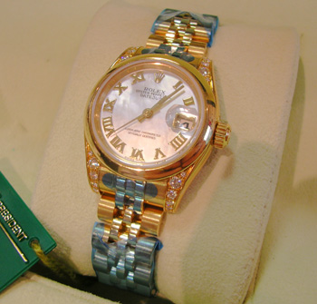 Unworn 2005 lady's 18ct Datejust with diamond lugs, mother of pearl dial, box & 