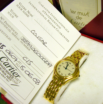 <b>***MANAGER'S SPECIAL!*** Lady's 18ct yellow gold Cartier Cougar quartz bracel