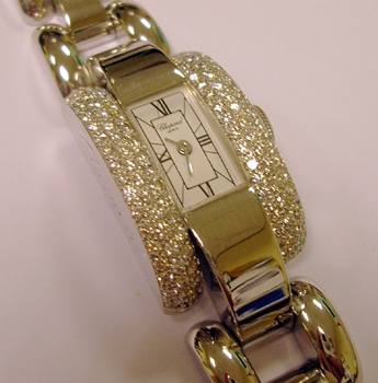 Lady's stunning 18ct white gold / diamond-set <b>Chopard La Strada</b> complete