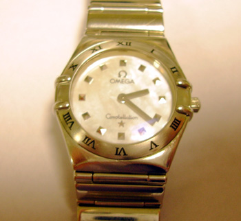 Steel <b>Omega</b> lady's Constellation with mother-of-pearl dial from the Cindy