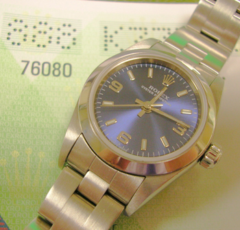 2004 lady's Oyster Perpetual with exquisite blue dial and Oyster bracelet, and i