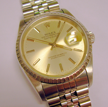 1990s stainless steel Datejust model 16220 with a silver dial and Jubilee bracel
