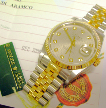 <b>UNWORN</b> ex-display model 16233 from December 2006, unregistered to any own
