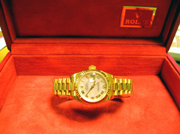 2003 18ct lady's Datejust with Mother-of-Pearl dial, latest model, boxed with pa