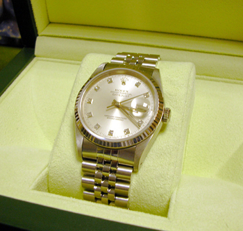 Stainless steel / white metal Datejust with silver DIAMOND dial. This one comes 